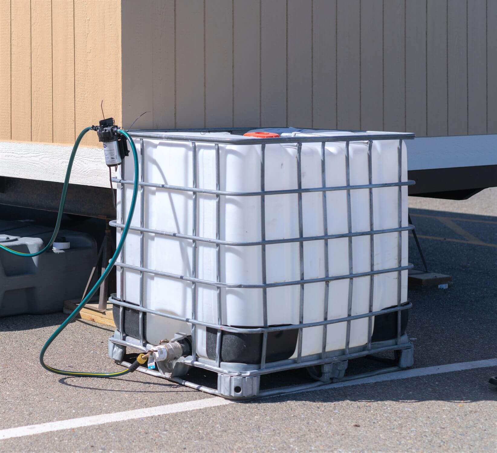 250 Gallon Holding Tanks Rentals - Pro Porta Potty Rental