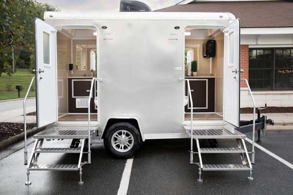 Standard Porta Potty - Professional portable restroom rental service